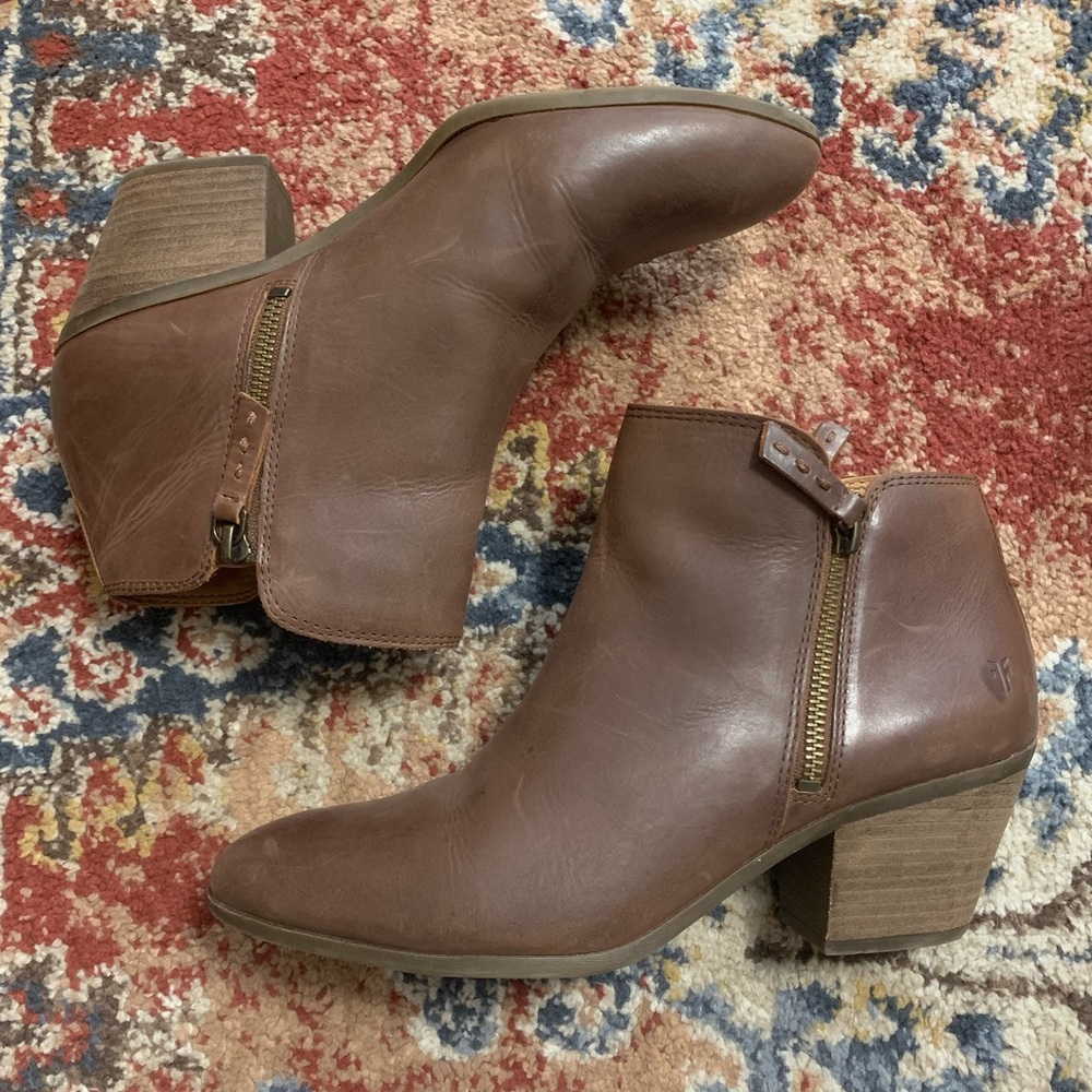 Frye brown ankle boots - worn just a couple times.